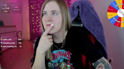 . online show from December 2, 4:09 pm