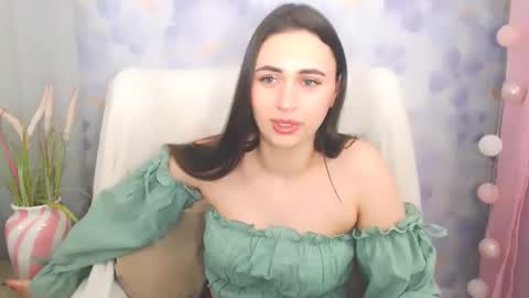 oliviangel online show from April 3, 2:26 pm