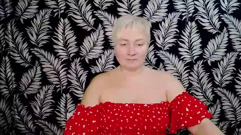 Snapshot of oliviaoskar_ chatting on December 19, 12:23 pm Kelly online show from December 19, 12:23 pm