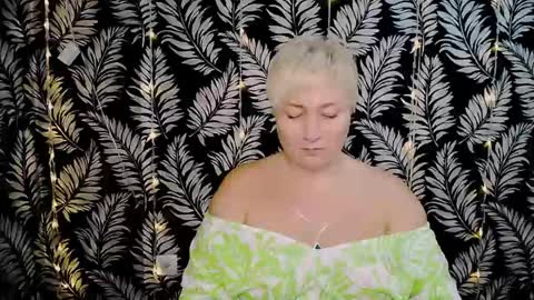 Snapshot of oliviaoskar_ chatting on January 7, 12:31 pm Kelly online show from January 7, 12:31 pm
