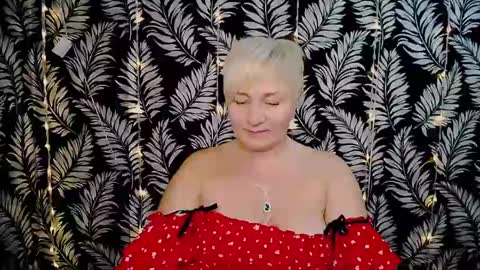 Snapshot of oliviaoskar_ chatting on January 13, 3:26 pm Kelly online show from January 13, 3:26 pm