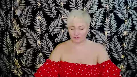 Snapshot of oliviaoskar_ chatting on January 31, 12:18 pm Kelly online show from January 31, 12:18 pm