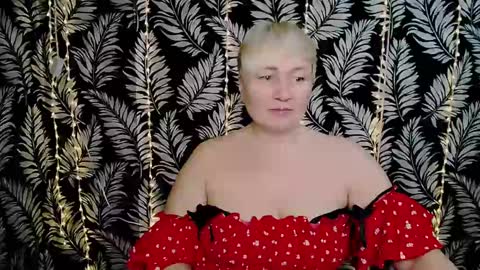Snapshot of oliviaoskar_ chatting on March 9, 3:05 pm Kelly online show from March 9, 3:05 pm