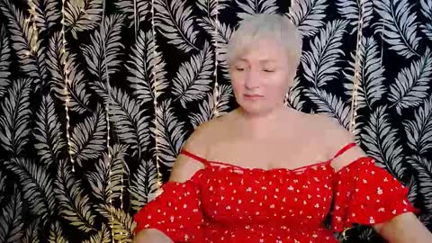 Snapshot of oliviaoskar_ chatting on September 13, 11:32 am Kelly online show from September 13, 11:32 am