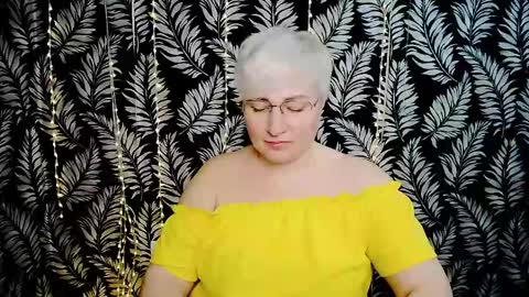 Kelly online show from May 16, 10:36 am