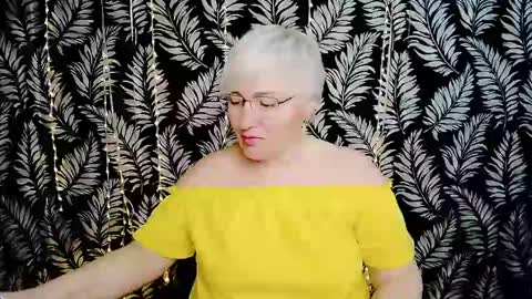 Kelly online show from May 21, 10:44 am