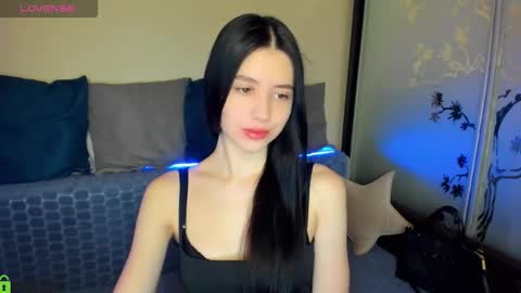 oliviarichi online show from March 1, 8:49 am