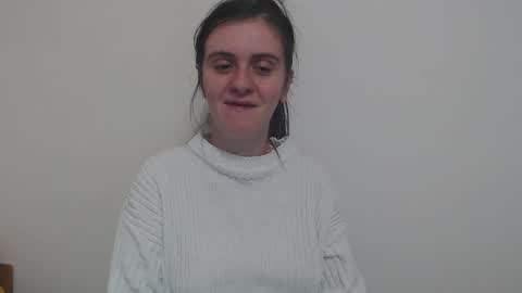 Snapshot of oliviasager chatting on December 3, 9:01 pm Mistress Olivia online show from December 3, 9:01 pm