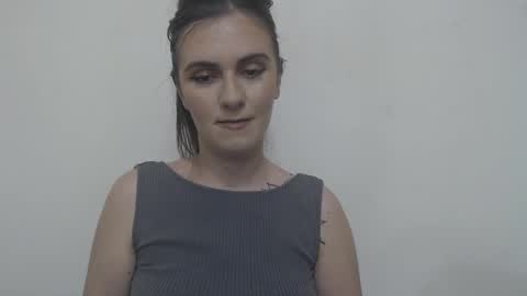 Snapshot of oliviasager chatting on February 2, 11:00 pm Mistress Olivia online show from February 2, 11:00 pm