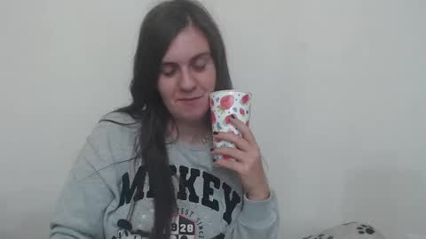 Snapshot of oliviasager chatting on February 5, 3:45 am Mistress Olivia online show from February 5, 3:45 am