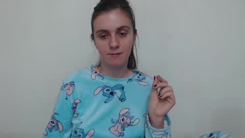 Snapshot of oliviasager chatting on February 7, 2:08 am Mistress Olivia online show from February 7, 2:08 am