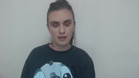 Snapshot of oliviasager chatting on February 19, 9:58 pm Mistress Olivia online show from February 19, 9:58 pm