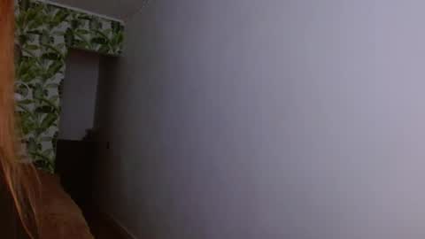 Snapshot of oliviashiny chatting on December 2, 5:37 am Olivia online show from December 2, 5:37 am