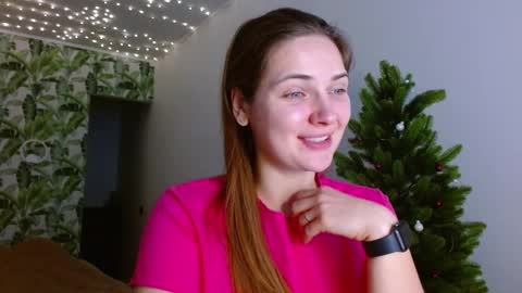 Snapshot of oliviashiny chatting on December 24, 5:49 am Olivia online show from December 24, 5:49 am