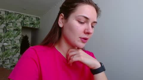 Snapshot of oliviashiny chatting on January 5, 6:13 am Olivia online show from January 5, 6:13 am