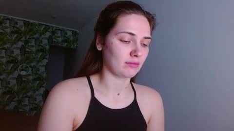 Snapshot of oliviashiny chatting on January 27, 5:25 am Olivia online show from January 27, 5:25 am