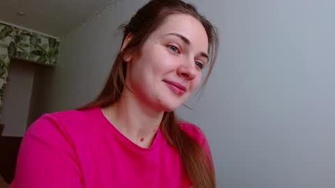 Snapshot of oliviashiny chatting on February 13, 5:37 am Olivia online show from February 13, 5:37 am