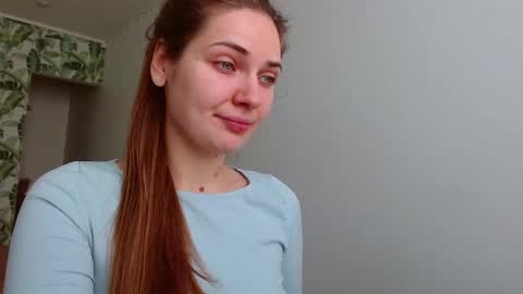 Snapshot of oliviashiny chatting on February 18, 5:31 am Olivia online show from February 18, 5:31 am