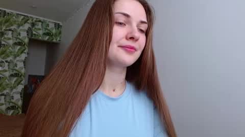 Snapshot of oliviashiny chatting on February 20, 5:23 am Olivia online show from February 20, 5:23 am