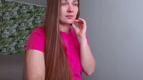 Snapshot of oliviashiny chatting on September 30, 4:39 am Olivia online show from September 30, 4:39 am