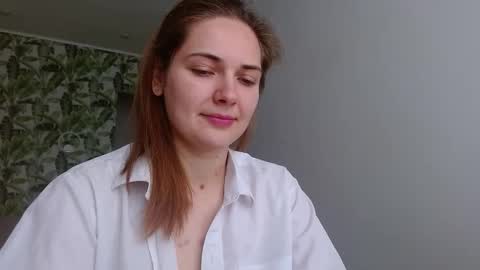 Snapshot of oliviashiny chatting on October 13, 4:23 am Olivia online show from October 13, 4:23 am