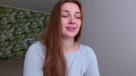 Snapshot of oliviashiny chatting on October 17, 4:48 am Olivia online show from October 17, 4:48 am