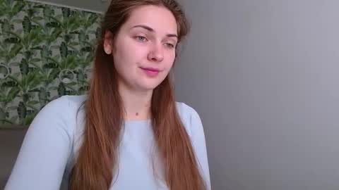 Snapshot of oliviashiny chatting on October 19, 4:24 am Olivia online show from October 19, 4:24 am