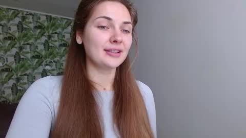 Snapshot of oliviashiny chatting on November 2, 5:21 am Olivia online show from November 2, 5:21 am