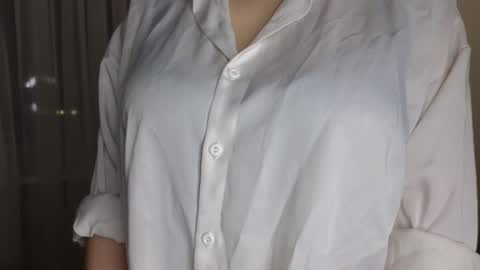 Snapshot of oliviavele chatting on March 4, 7:20 pm Kylie online show from March 4, 7:20 pm