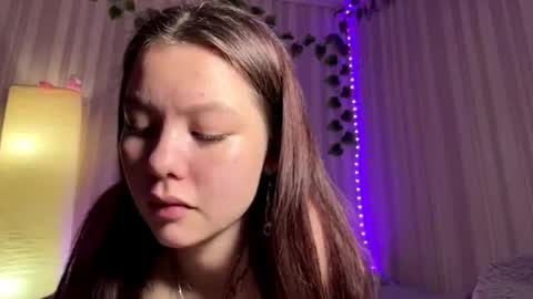 Emma online show from May 7, 11:04 am
