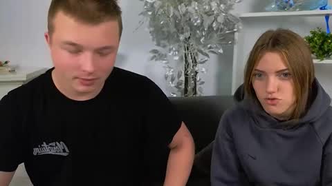 Olli and Stiw online show from October 22, 8:14 am