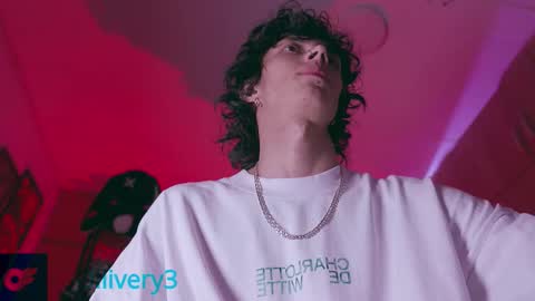     online show from November 20, 12:33 am