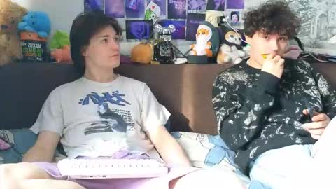 Snapshot of ololkd chatting on February 24, 9:07 am Tony online show from February 24, 9:07 am