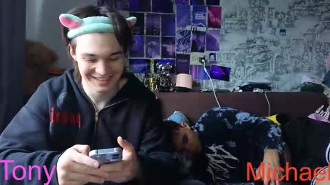 Snapshot of ololkd chatting on March 12, 10:43 am Tony online show from March 12, 10:43 am