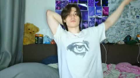 Snapshot of ololkd chatting on March 21, 4:32 pm Tony online show from March 21, 4:32 pm