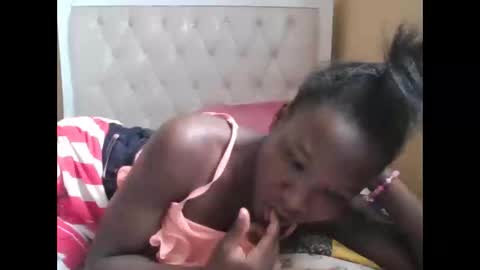 olwami4 online show from February 18, 8:10 am