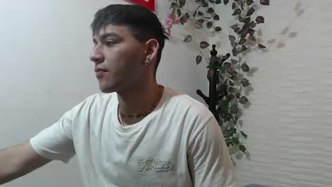omar202612 online show from July 15, 12:43 pm