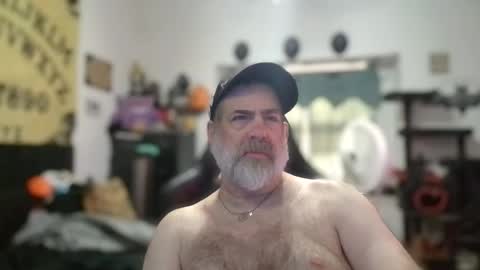 Snapshot of omegablack71 chatting on May 18, 4:13 pm omega71 online show from May 18, 4:13 pm
