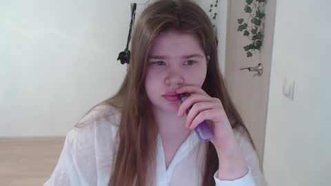  MellY  online show from March 3, 12:11 pm