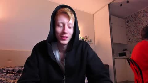 Snapshot of omg_pie chatting on October 13, 5:57 pm Mars online show from October 13, 5:57 pm