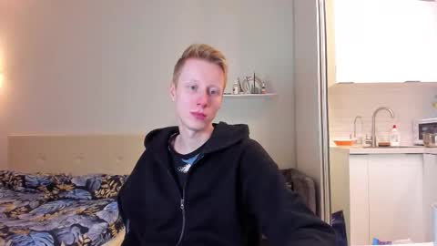 Snapshot of omg_pie chatting on December 5, 5:09 pm Mars online show from December 5, 5:09 pm