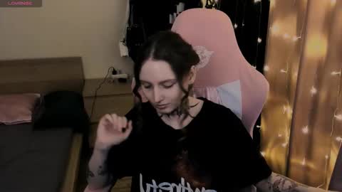 on_yxxx online show from November 14, 5:00 pm