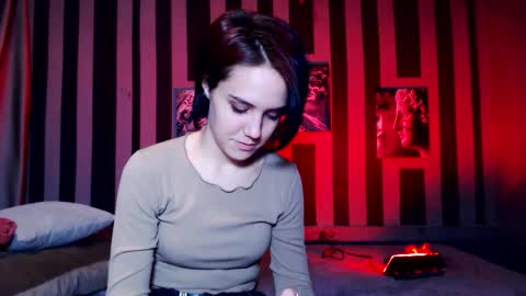 onaloon online show from November 26, 1:28 am