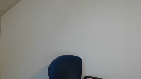 Somewhere over the rainbow online show from January 11, 8:19 am