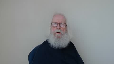 Somewhere over the rainbow online show from February 17, 3:29 pm