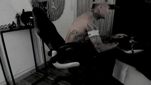     ... online show from May 16, 8:07 pm