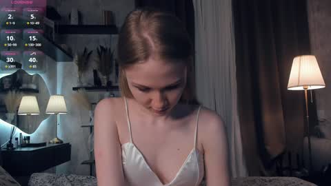 Snapshot of one_1ove chatting on September 19, 7:36 pm Ana online show from September 19, 7:36 pm