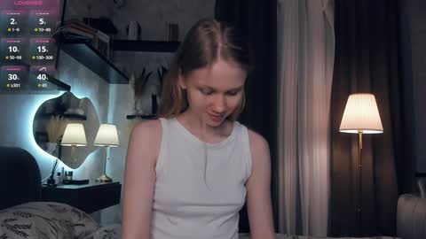 Snapshot of one_1ove chatting on October 6, 7:22 pm Ana online show from October 6, 7:22 pm