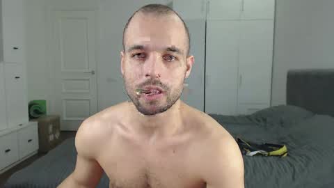 onebestlover online show from January 31, 3:33 pm