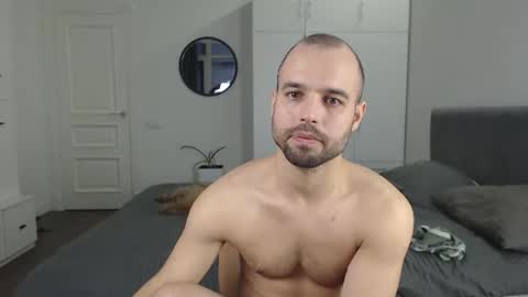 onebestlover online show from February 2, 2:13 pm